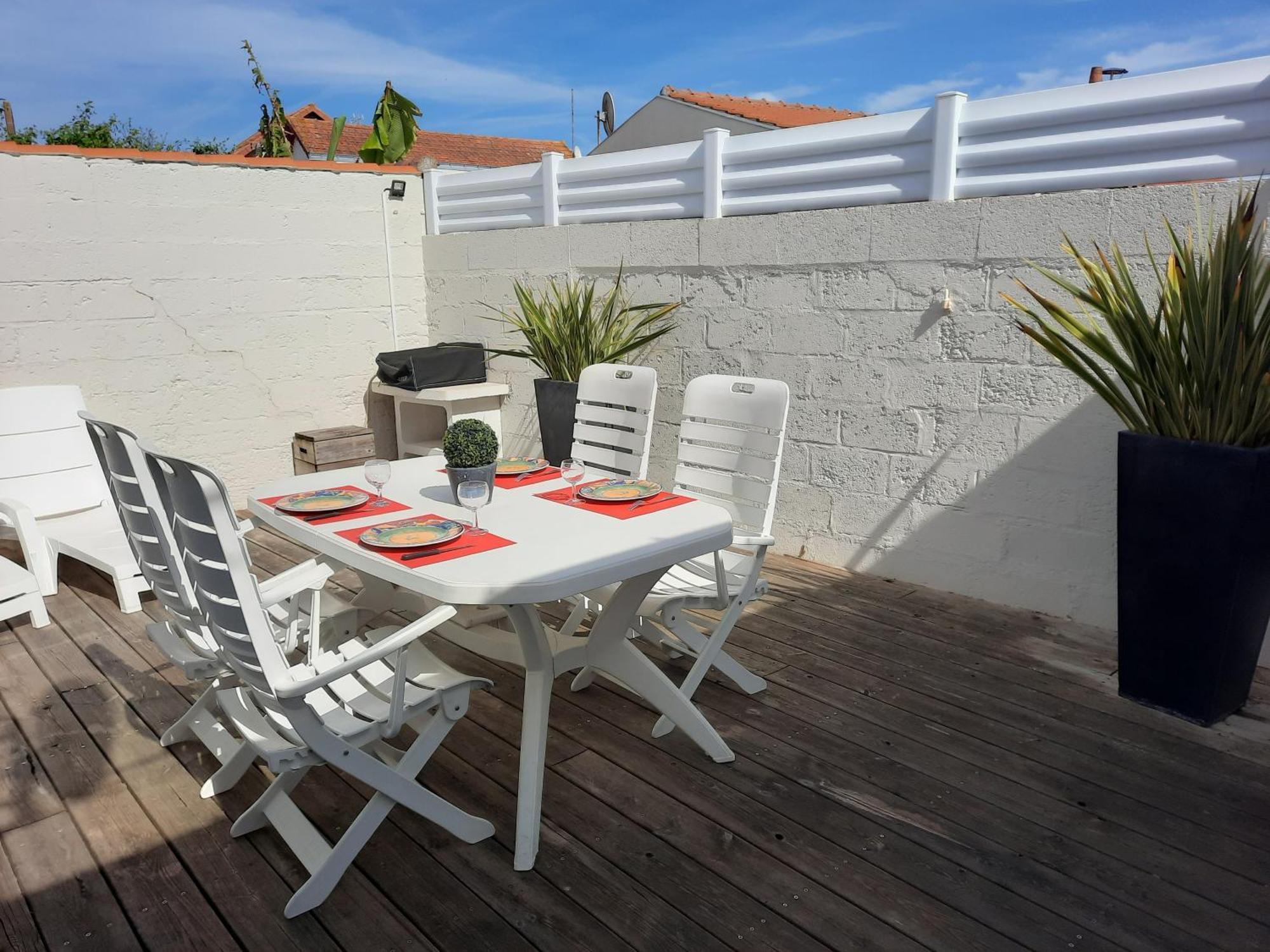 Villa Privee A 300M De La Plage Saint-Gilles-Croix-de-Vie Exteriör bild