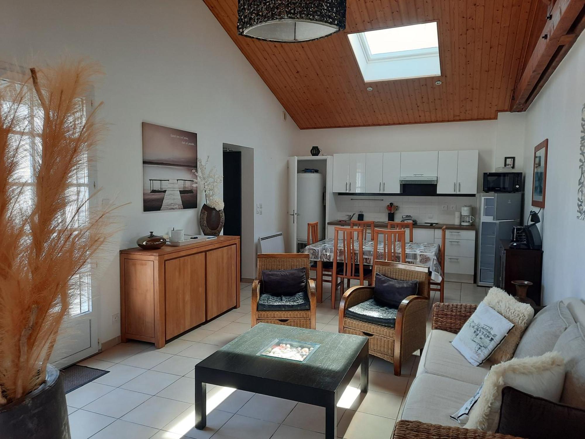 Villa Privee A 300M De La Plage Saint-Gilles-Croix-de-Vie Exteriör bild